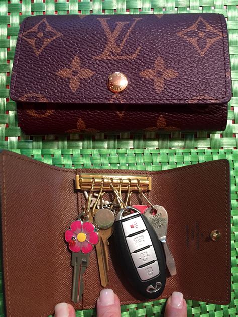 lv key case